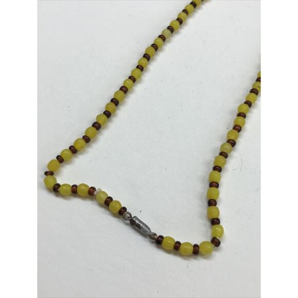 Vintage Yellow and Amber Beaded Necklace Tube Clasp Funky 17" - Picture 9 of 9